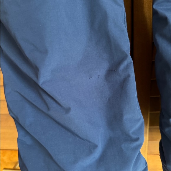 Burton Boys Barnstorm Ski/Snowboard Insulated Pant in Dress Blue - Size Medium - Picture 7 of 10